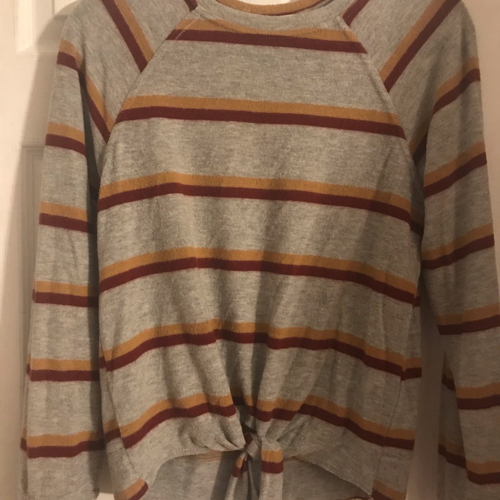 Soft Gray Sweater ❤️🧡